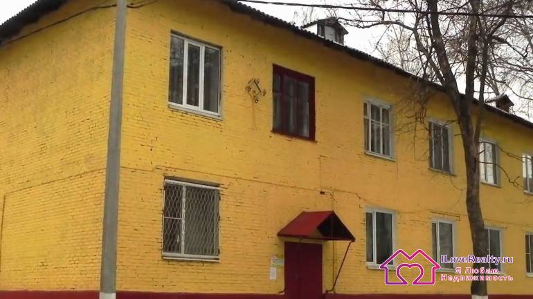 Внешне дома сталинки даже не всегда визуально кирпичные