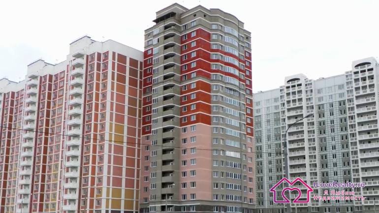 пара домов строилась по проекту КОПЭ-Башня, но это был монолит